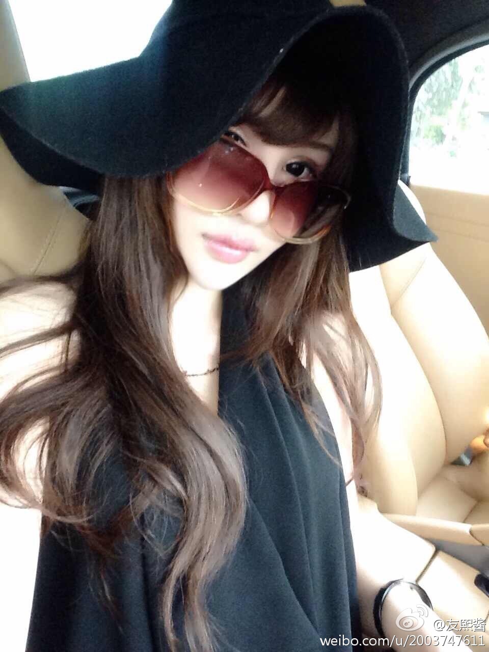 G罩美胸 火爆的辣子 友熙酱 微博自拍破解私密图片 3